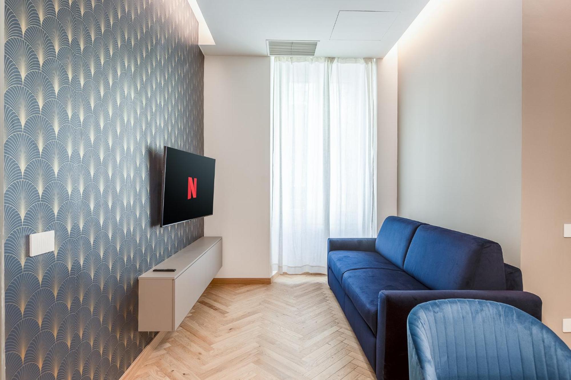 Luxury Apartment - Near Stazione Centrale Милан Экстерьер фото