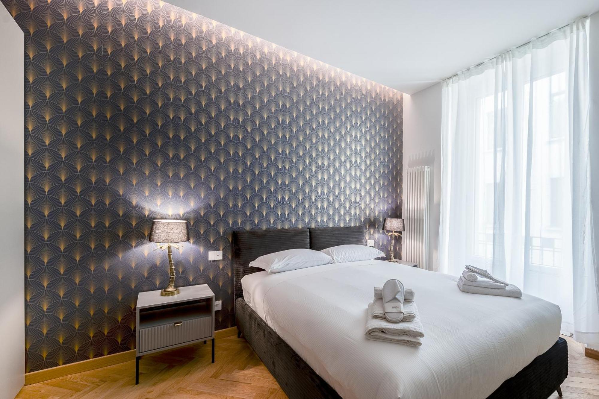 Luxury Apartment - Near Stazione Centrale Милан Экстерьер фото